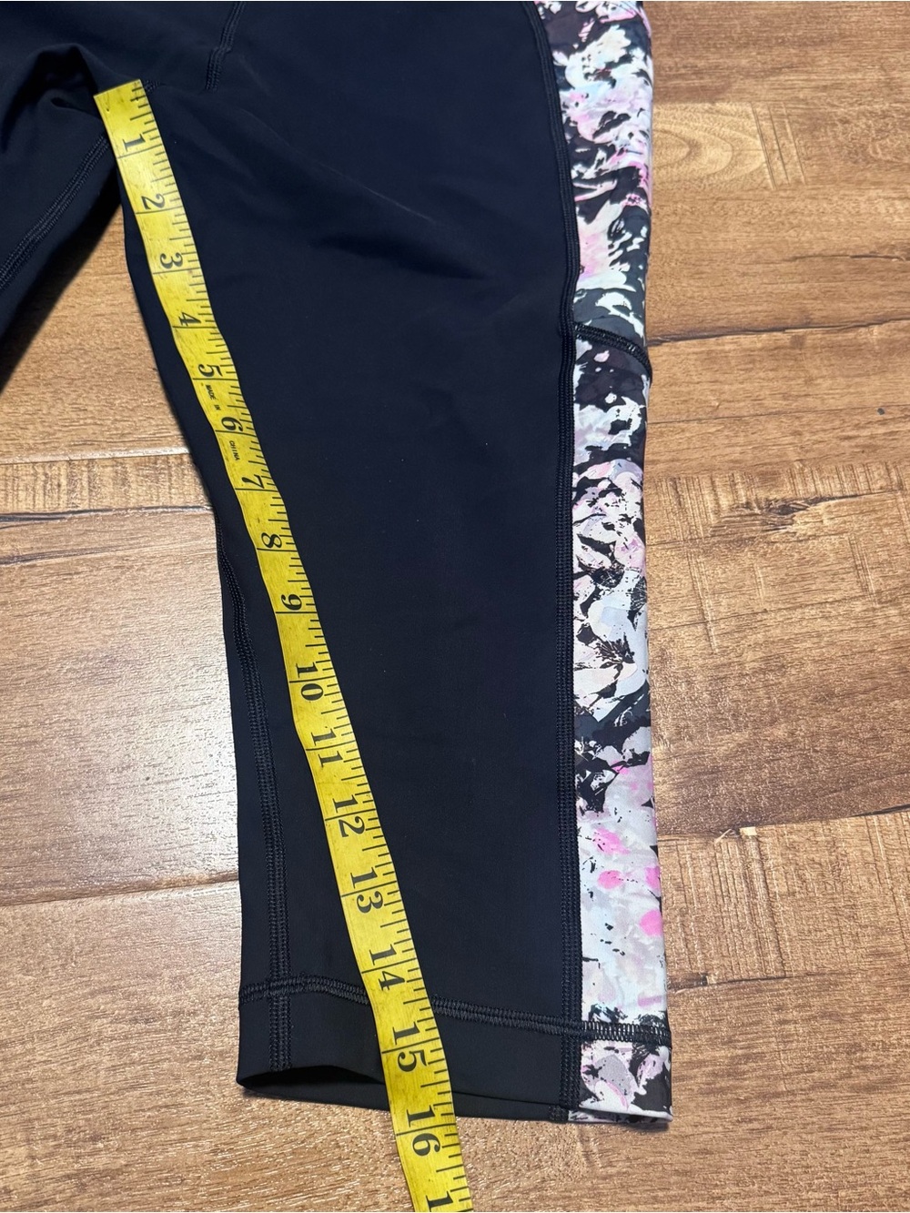 Lululemon High Rise Paddle Crop Size 8 - Picture 5 of 6